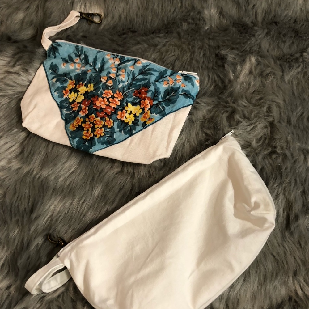 Zip pouch bundle - Picture 3 of 4